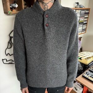 LL Bean Charcoal Classic Ragg Lambswool Henley Knit Sweater ~ Size Small